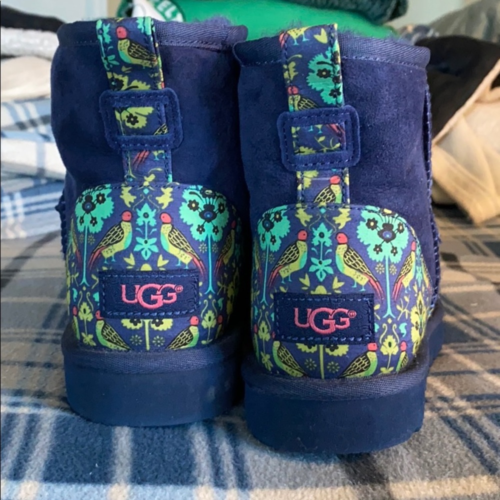 Ugg special edition Classic mini boots HTF